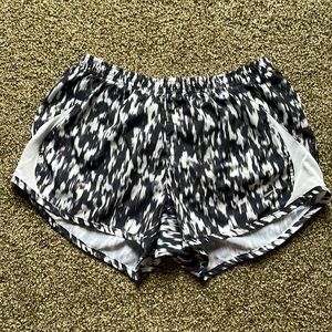 Nike women’s lower rise running shorts